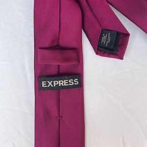Express silk tie